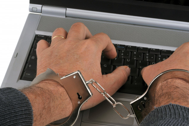 Un auteur d'escroqueries sur Internet condamné à 10 mois avec sursis