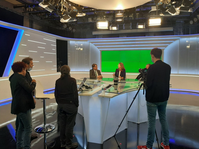 Le Collectif Mensuel en production dans les studios de RTC Télé Liège 