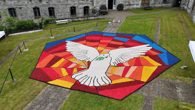 Un tapis d'art éphémère inauguré ce 8 mai au Fort de Huy
