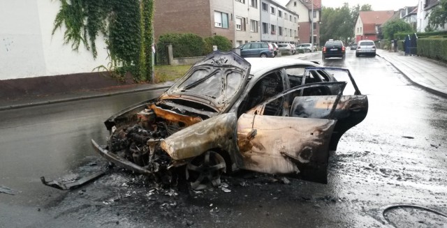 Véhicule incendié à Liège