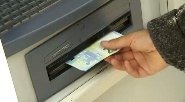 Economie : un premier distributeur automatique de billets neutre installé à Clavier