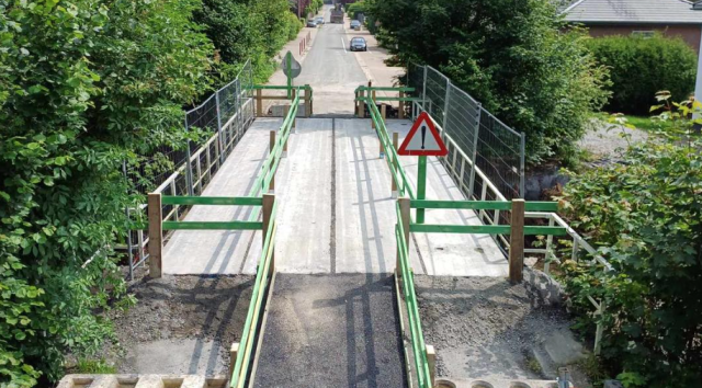 Dalhem : une passerelle provisoire pour remplacer le pont emporté par les eaux