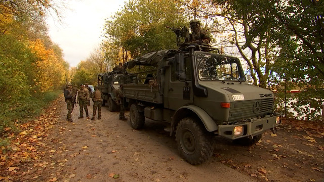 Des Para-Commandos en exercice en Basse-Meuse