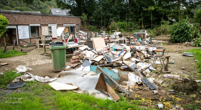 Inondations: des Anversois préparent la reconstruction de Trooz