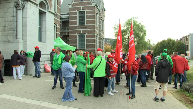 En grève, le personnel d'ISoSL a protesté au Valdor à Liège