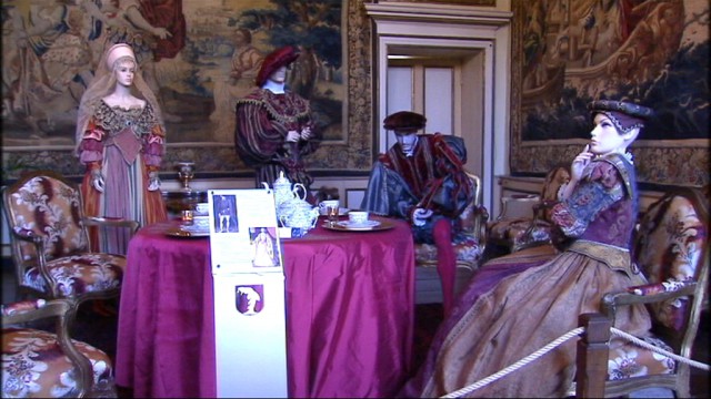 La mode à travers les siècles : une expo à voir au château de Modave 