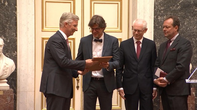 Le Roi Philippe a remis le prix Francqui au neurologue Steven Laureys