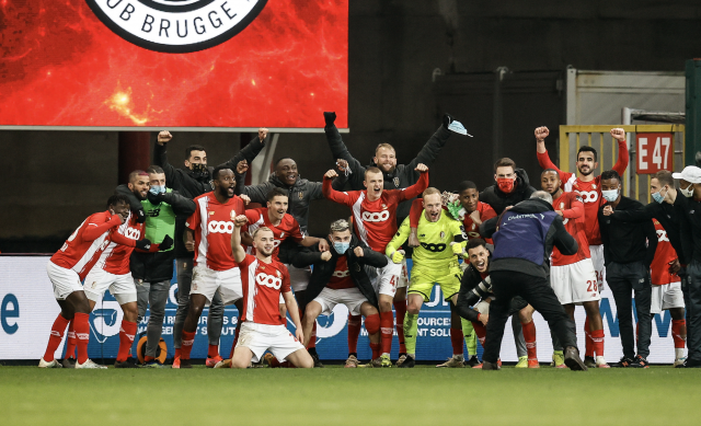 Le Standard élimine le Club de Bruges en quarts