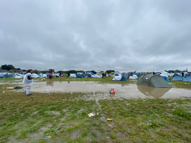 Camping des Ardentes : une cinquantaine de tentes inondées 