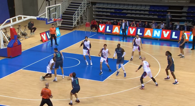 Liège Basket débute l'année 2022 par une défaite contre le Brussels
