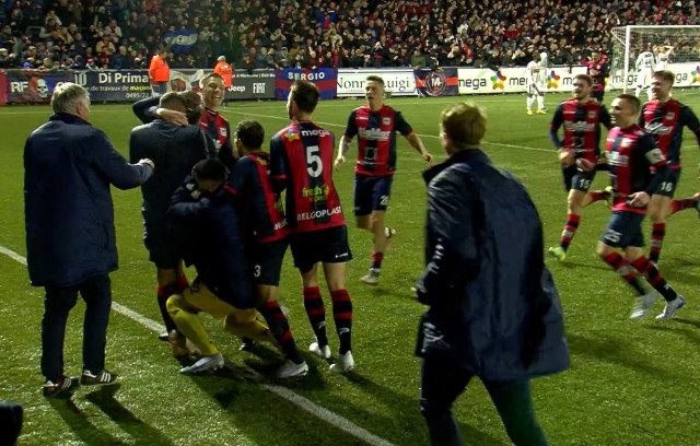 N1 : Le RFC Liège a supplanté Sint-Eloois-Winkel dans un match rocambolesque