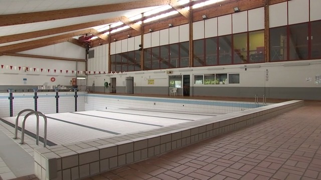 Wanze : Un espace de travail à la piscine pour les étudiants 